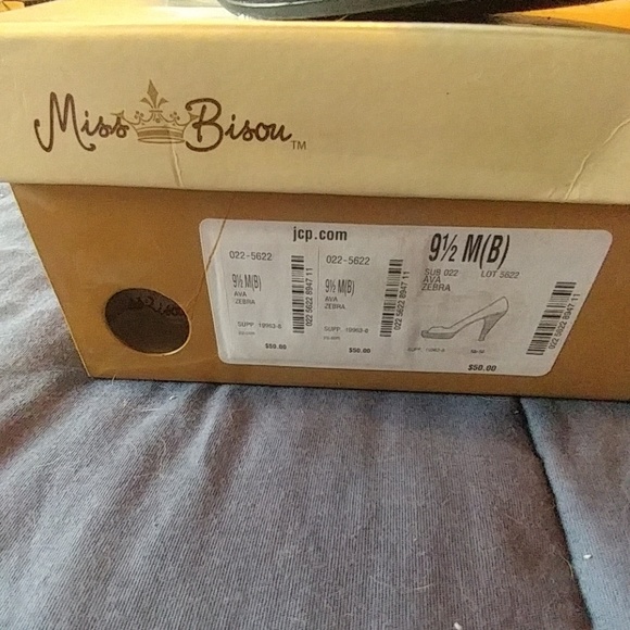 Zebra print heels - Picture 2 of 3